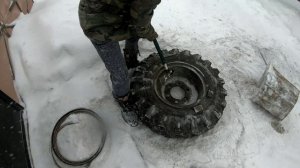 Бортировка колеса ГАЗ-63.