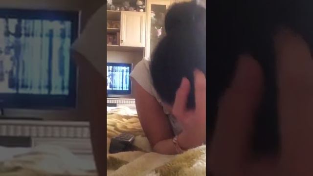 leravolckova На улице конечно хорошо но дома лучше смотреть онлайн