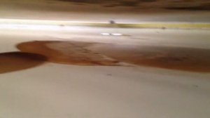 От чего на лаковом натяжном потолке могут появится разводы и сморщенные пятна после протечки сверху