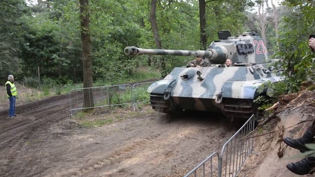 Königstiger in Overloon 2018 смотреть онлайн