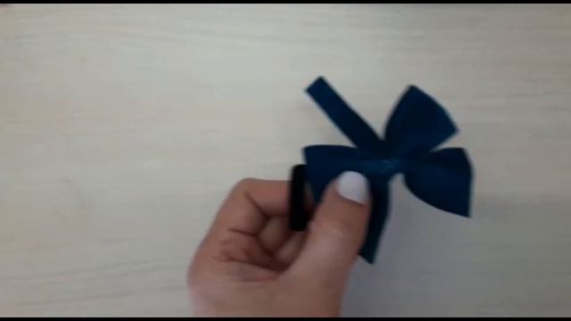 Бантики из замши - Два варианта - МК смотреть онлайн