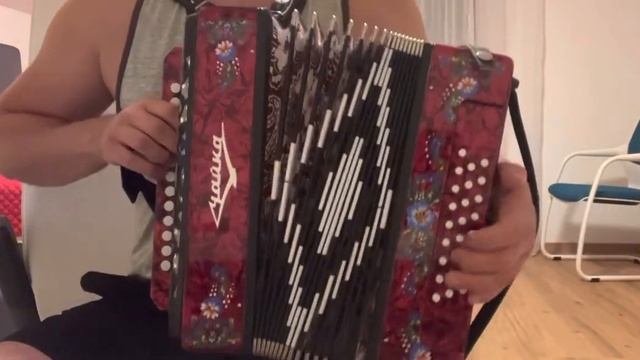 белые ставни на гармони / Belije stawni Garmoschka смотреть онлайн