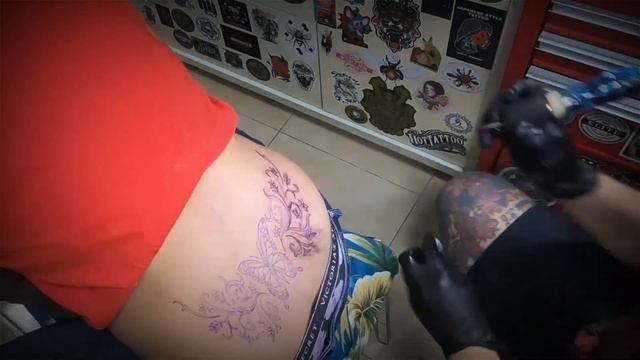 Lower back Tattoo смотреть онлайн