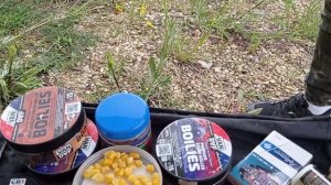 Ловля карася на флет. Ловля крупного карася. Ловля карася на метод.