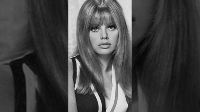 "Britt Ekland: A Glamorous Journey through Film and Life" смотреть онлайн