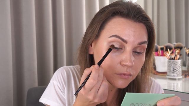 Макияж глаз палеткой от ZOEVA Cocoa blend. смотреть онлайн
