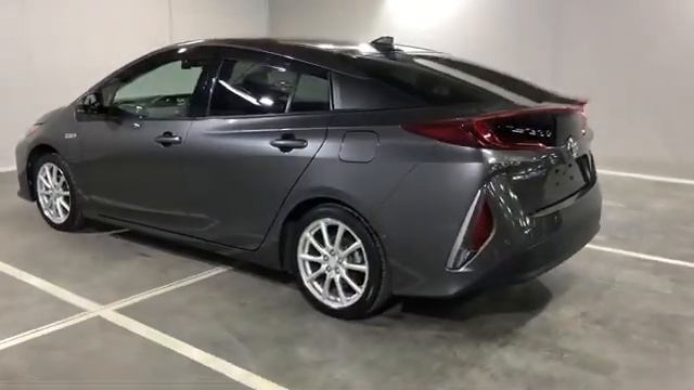 Продажа Toyota Prius PHV, 2017 год в Барнауле смотреть онлайн