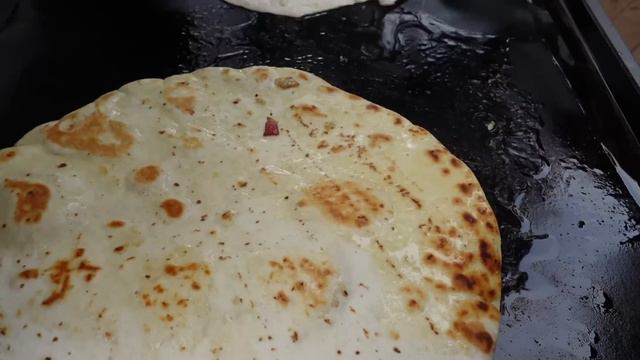 Ultimate Breakfast Burrito on a Griddle | Blackstone Griddle смотреть онлайн