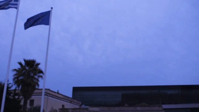 Прогулка у Афинского Акрополя смотреть онлайн