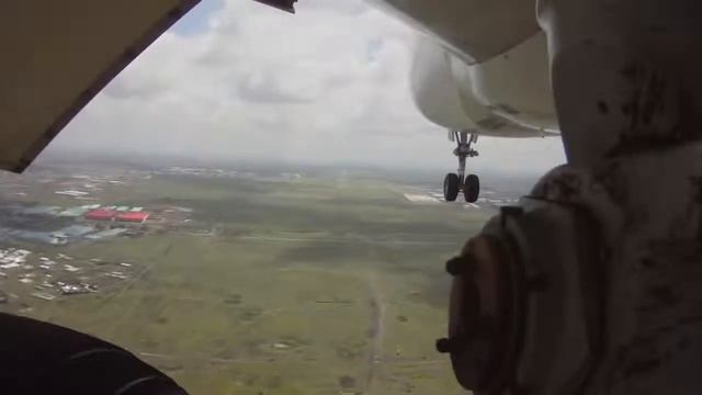 ?УДИВИТЕЛЬНО!!!?Установили камеру на шасси самолёта 2022.You have never seen such a thing !!! 2022 смотреть онлайн