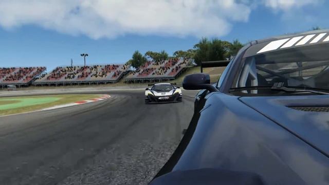 Assetto Corsa - McLaren 650s vs Mercedes AMG GT3 @ Barcelona смотреть онлайн