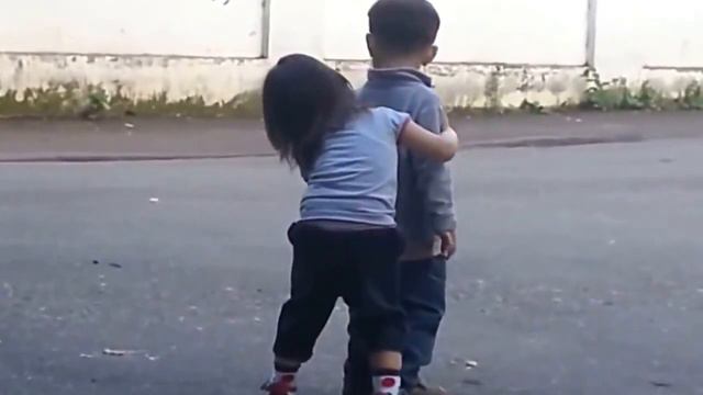 Приколы про детей А кто чихнул или как ты сказал? смотреть онлайн