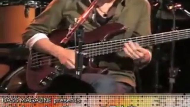 SCHECTER カスタムベースを坂本竜太と日向秀和が試奏 смотреть онлайн