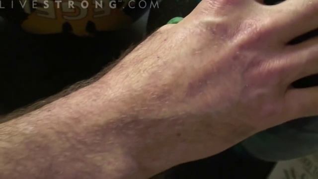 How to Grip a Bowling Ball смотреть онлайн