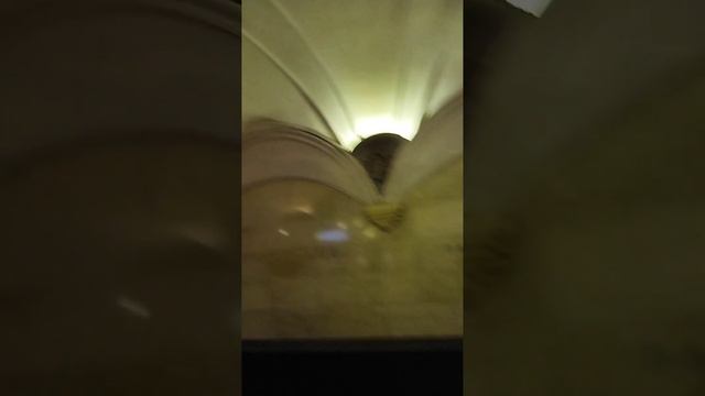 Станция метро Павелецкая. Москва Россия. зеленая ветка смотреть онлайн