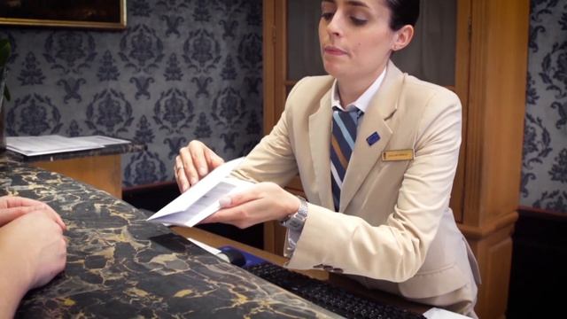 QikServe and Oracle Take the Hassle Out of Hospitality смотреть онлайн