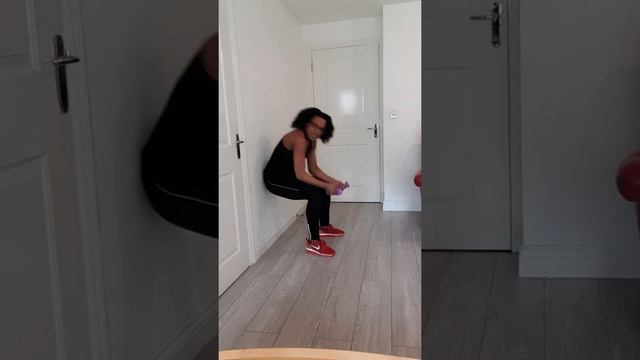 15 mins Full Body Workout/BEGINNER Friendly смотреть онлайн