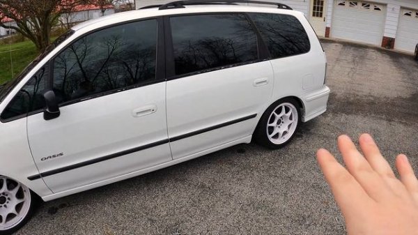 1998 Isuzu Oasis Review - A RARE, Rebadged Honda Odyssey!