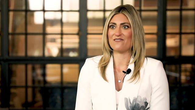 ANDREA HARTMAN смотреть онлайн