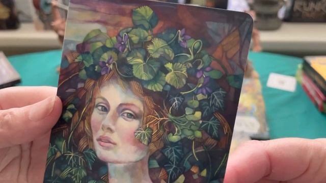 Portraits of a Woman oracle - aspects of a goddess - messy review flipthrough & deck pairings смотреть онлайн