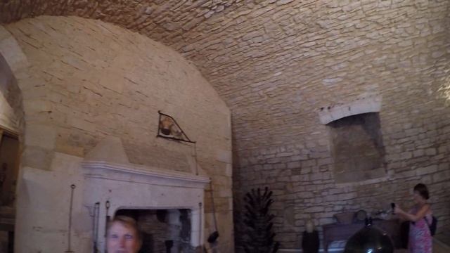 Visite de l'église et du château de Verteuil P33 смотреть онлайн