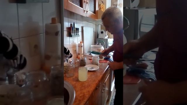 Переливаем перетопленный Барсучий жир