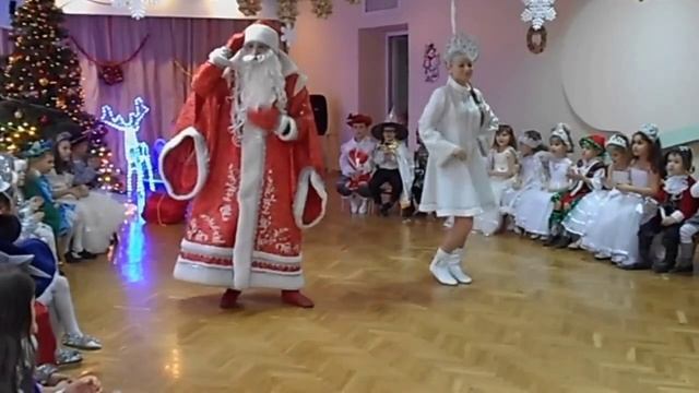 #танец деда мороза и снегурочки смотреть онлайн