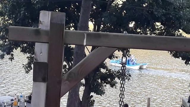 Отдыхаем на кристальном озере. Стамбул, Турция.