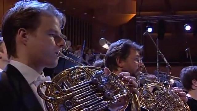 Ennio Morricone - The Mission Main Theme (Morricone Conducts Morricone) смотреть онлайн