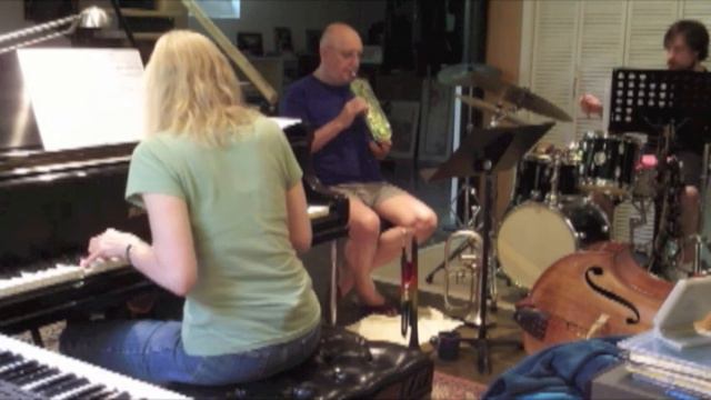 Trikonasana Rehearsal - Arctic Willow смотреть онлайн