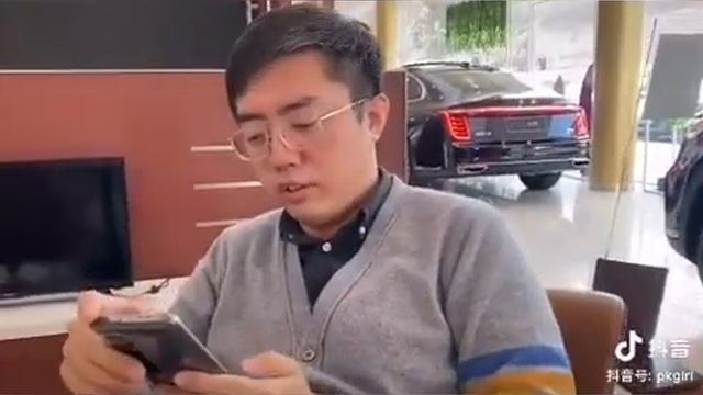 Я купил отечественный Hongqi HS5 за 200 000 юаней на выходных.