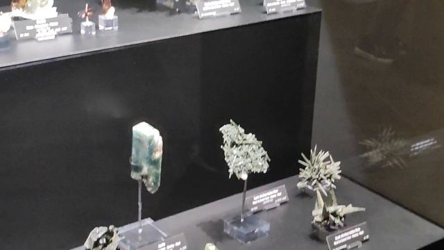 Musée Cristaux chamonix | Cristal Museum Mont blanc | #chamonix #montblanc #musée #museum смотреть онлайн