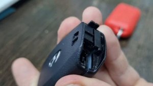 Как поменять батарейку в ключе Hyundai Creta 2