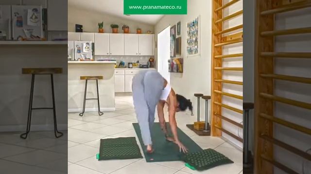 Разминка с массажным комплектом Pranamat ECO смотреть онлайн