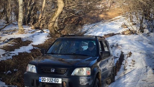 Honda CR-V rd1 offroading смотреть онлайн
