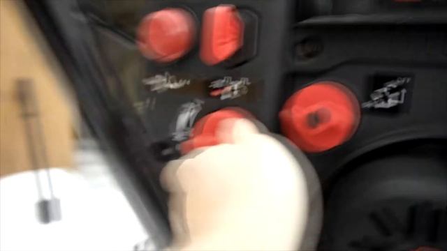 Обзор самоходного снегоуборщика SnowThrower 5.5hp, Loncin 182cc смотреть онлайн