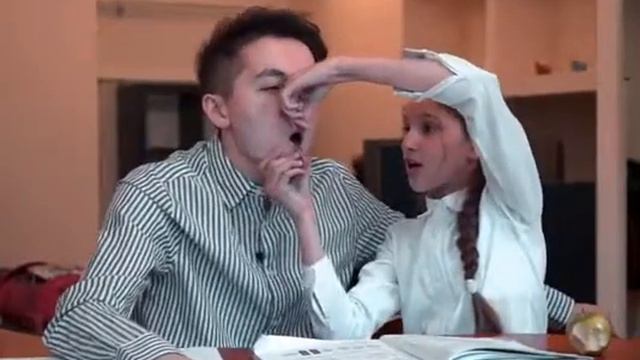 Лиза и Таксин смотреть онлайн