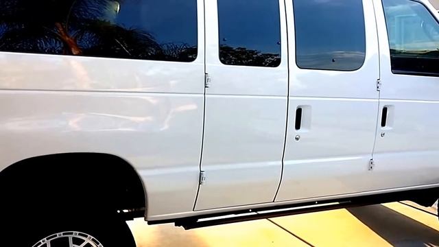 029-2014 Ford E350 4x4 Super Duty Quadvan-Stock exhaust reinstalled! смотреть онлайн