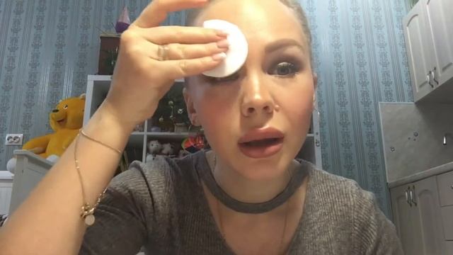 "ПОКРАСКА БРОВЕЙ В ДОМАШНИХ УСЛОВИЯХ. НЕУДАЧНЫЙ ТАТУАЖ БРОВЕЙ" смотреть онлайн