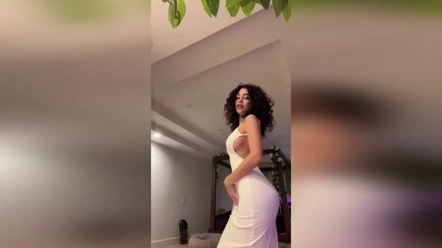 Обнаженные блондинки в мини смотреть онлайн