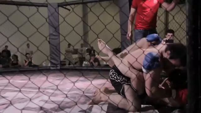 Гаджимурад Махмудов. В рамках турнира по смешанным единоборствам г.Краснодар смотреть онлайн