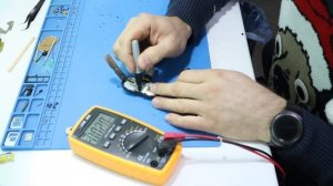 Toyota Rav 4 |  ремонт датчика давления шин | разборка | замена батарейки