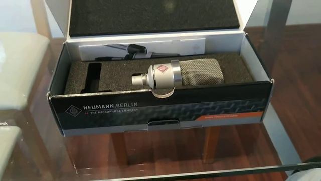 Neumann TLM 102 Small Review смотреть онлайн
