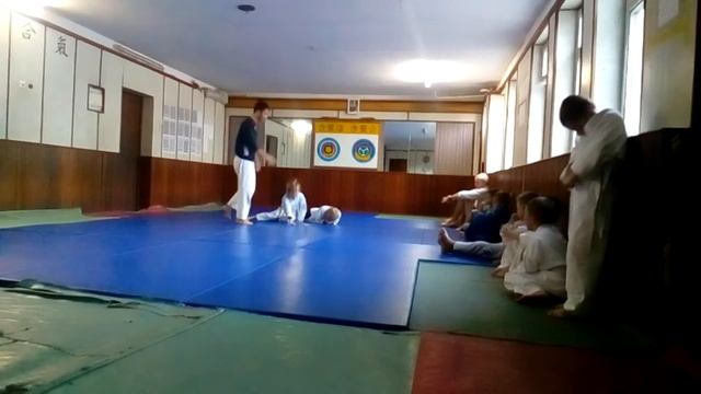 Алинка 1 день занятий дзюдо смотреть онлайн