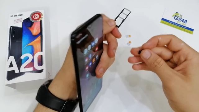 INSERT SIM & SD CARD Samsung Galaxy A20 (Dual SIM) _Gsm Guide смотреть онлайн