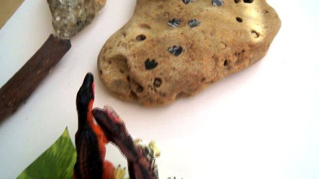 А вот и не съедите!!!! Динозавры. Идем по следам. Мультики для детей смотреть онлайн