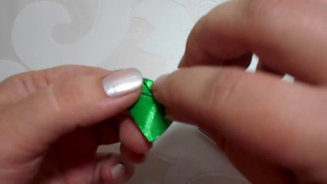 Как сделать тюльпан из лент своими руками на брошь или магнит/DIY Tulip