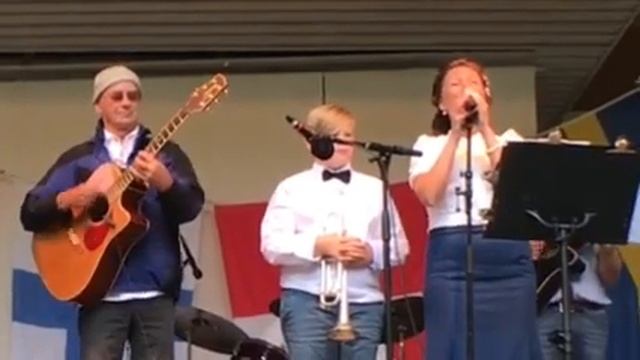 All of me, Music Music Music, Just because - Bröderna Trück - Hjo 2018 Dragspelsstämman смотреть онлайн