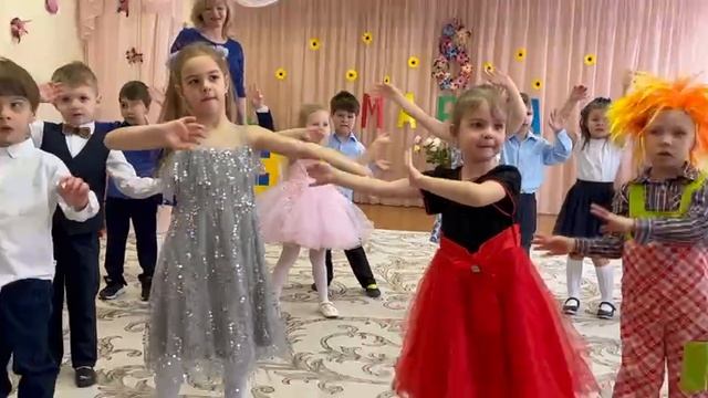 2_5422695003484863274.MOV