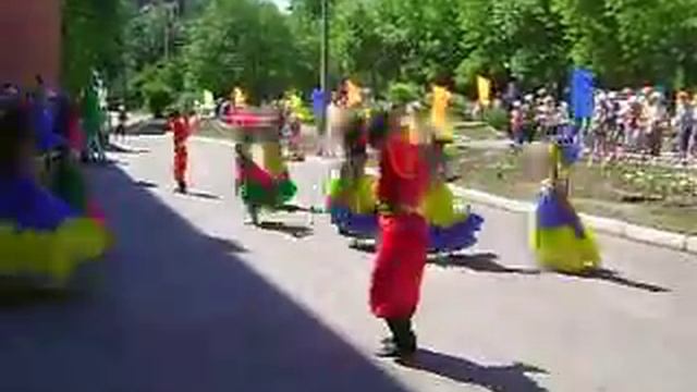 MOV00006 02.06.2014 Ижевск день детей шк77 смотреть онлайн